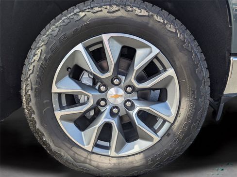 New 2026 Chevrolet Silverado 1500 LT AWD/4WD image 42