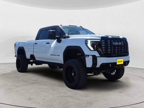 Used 2025 GMC Sierra 2500 Denali Ultimate AWD/4WD image 7