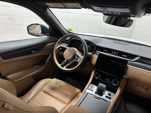 Used 2022 Jaguar F-PACE S AWD/4WD image 35