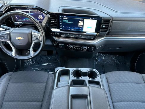 Certified 2025 Chevrolet Silverado 1500 LT RWD image 14