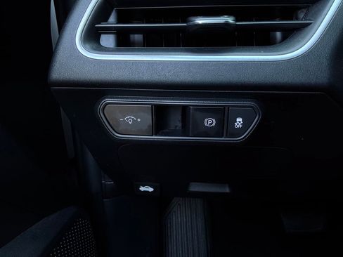 Used 2025 Kia K4 FWD image 21