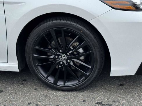 Used 2023 Toyota Camry XSE FWD image 6