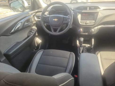 Used 2021 Chevrolet TrailBlazer LT AWD/4WD image 12