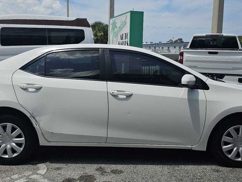 Used 2016 Toyota Corolla L FWD image 6