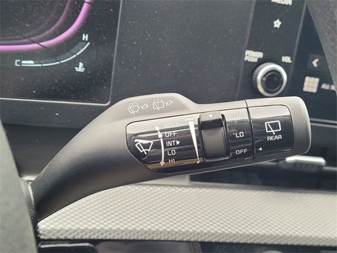 Used 2024 Kia Sportage LX image 16