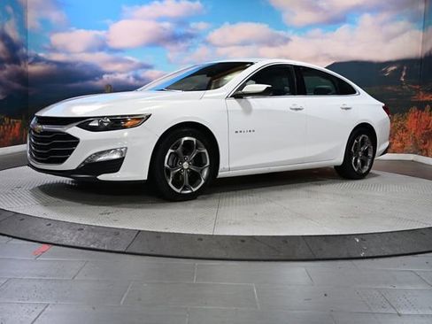 Used 2024 Chevrolet Malibu LT image 4