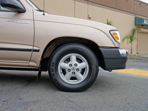 Used 2000 Toyota Tacoma 2WD Xtracab V6 image 3
