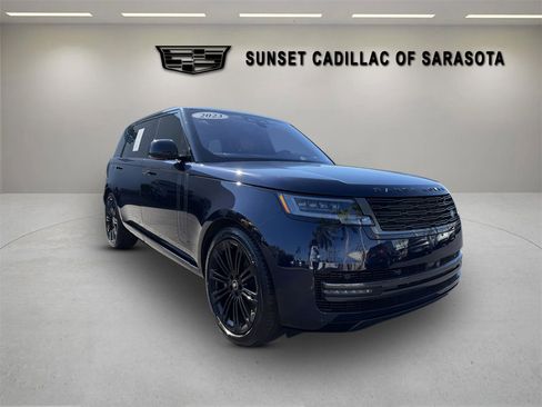 Used 2023 Land Rover Range Rover Long Wheelbase Autobiography image 1