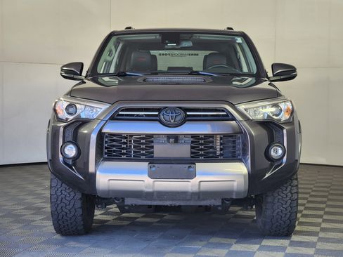Used 2023 Toyota 4Runner TRD Off-Road Premium w/ Off Road Premium Plus Package AWD/4WD image 2