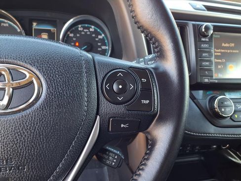 Used 2016 Toyota RAV4 Limited image 17