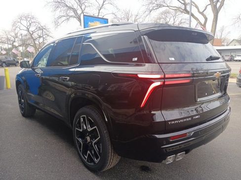 New 2026 Chevrolet Traverse High Country w/ LPO, Floor Liner Package AWD/4WD image 5