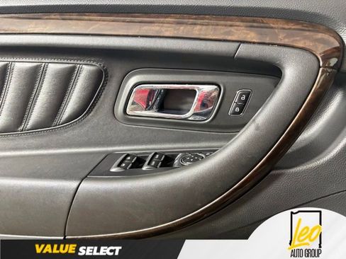 Used 2013 Ford Taurus Limited FWD image 15