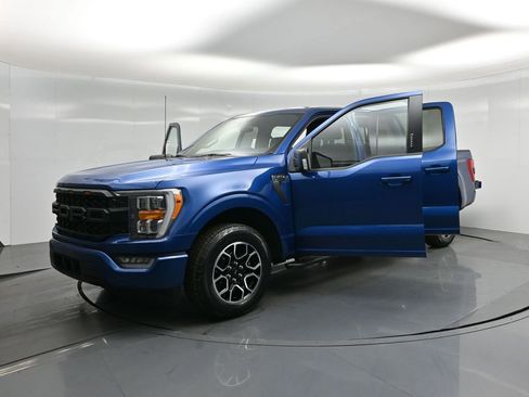 Certified 2022 Ford F150 XLT w/ Equipment Group 302A High image 26