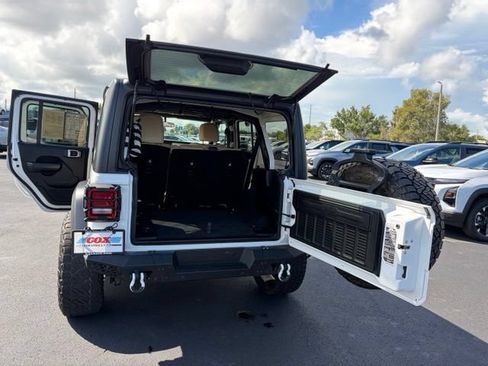 Used 2020 Jeep Wrangler Unlimited Sport S AWD/4WD image 17