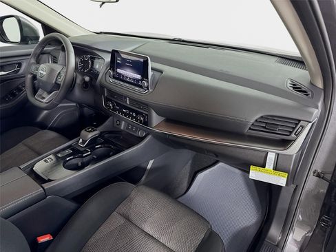 New 2026 Nissan Rogue SV FWD image 27