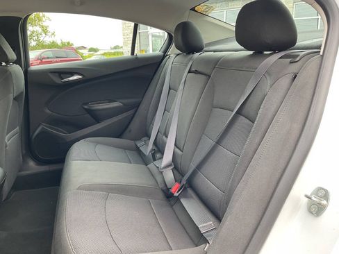 Used 2016 Chevrolet Cruze LT FWD image 29