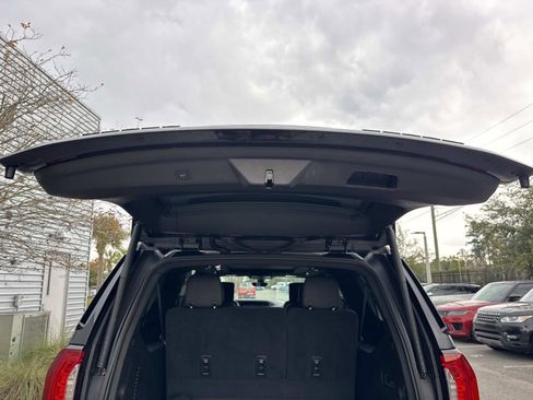 Used 2021 GMC Yukon XL Denali w/ Denali Ultimate Package image 12