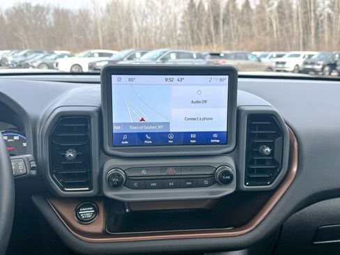 Certified 2024 Ford Bronco Sport Outer Banks w/ Tech Package image 23