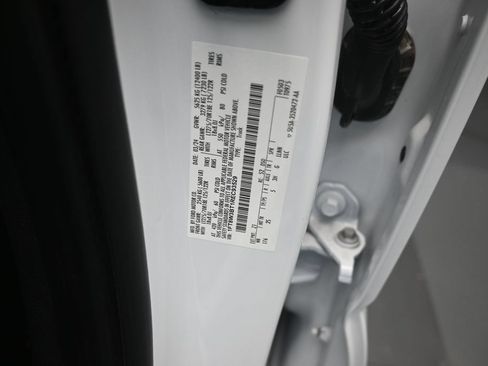 Certified 2024 Ford F350 XLT AWD/4WD image 20