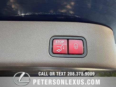 Used 2019 Mercedes-Benz GLS 450 4MATIC image 24