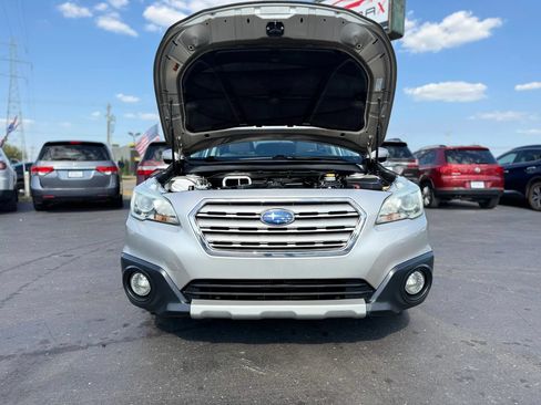 Used 2017 Subaru Outback 2.5i Limited AWD/4WD image 10