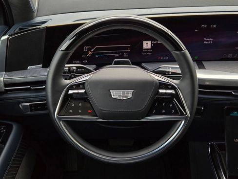 Certified 2025 Cadillac Escalade IQ Luxury 2 w/ LPO, Premium Carpet Package image 15