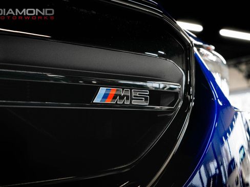 Used 2025 BMW M5 w/ Carbon Package image 56