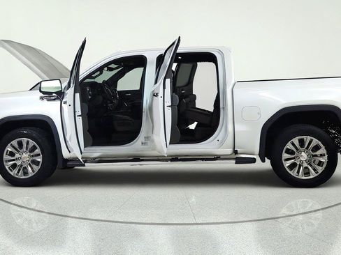Used 2022 GMC Sierra 1500 Denali w/ Driver Alert Package II AWD/4WD image 11