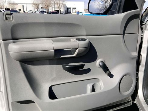 Used 2007 GMC Sierra 1500 W/T w/ Work Truck Preferred Package image 19