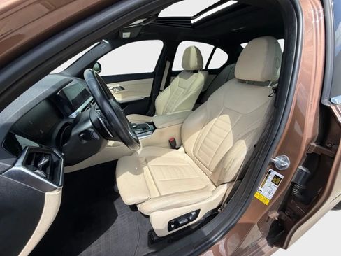 Used 2019 BMW 330i Sedan w/ Premium Package RWD image 16