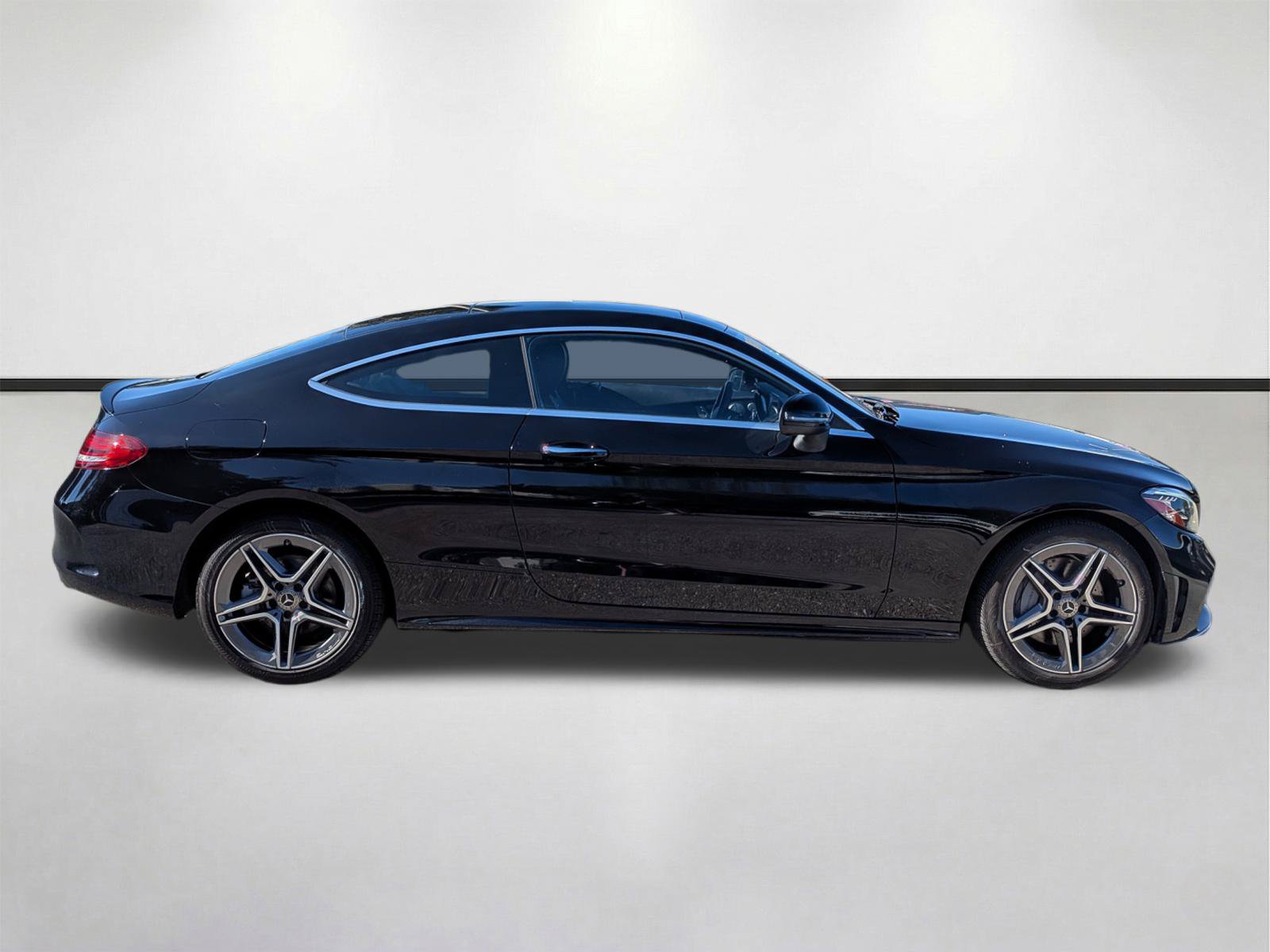 Used 2019 Mercedes-Benz C 300 4MATIC Coupe image 3