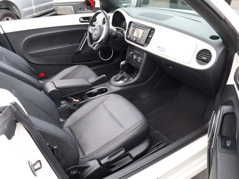 Used 2013 Volkswagen Beetle 2.5 image 13