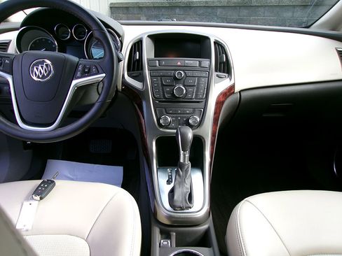 Used 2013 Buick Verano Convenience image 13