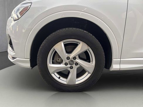 Used 2019 Audi Q3 2.0T Premium Plus w/ Premium Plus Package image 22