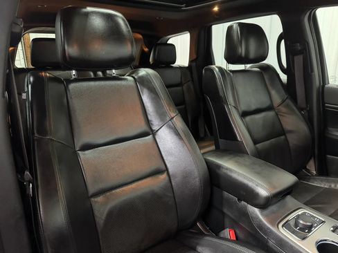 Used 2020 Jeep Grand Cherokee Limited w/ Luxury Group II AWD/4WD image 15