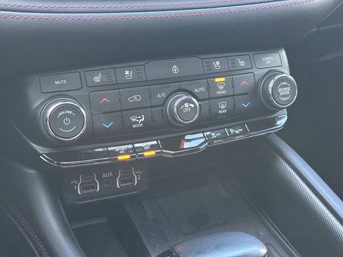 Used 2024 Dodge Durango R/T image 32