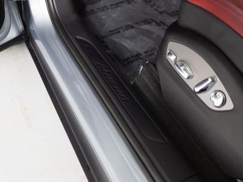 New 2026 Porsche Macan image 15