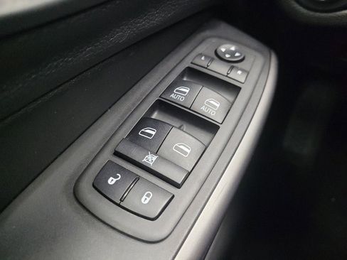 Used 2020 Jeep Cherokee Latitude Plus w/ Cold Weather Group image 27