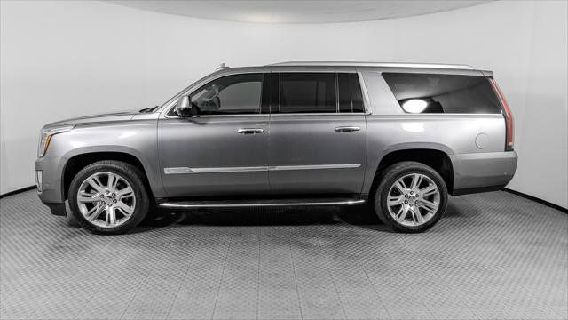 Used 2019 Cadillac Escalade ESV Luxury RWD image 3