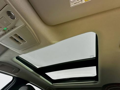 New 2026 Nissan Kicks SR w/ SR Premium Package image 15