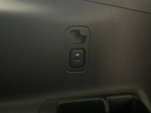 Used 2023 Chevrolet Traverse High Country w/ LPO, Floor Liner Package AWD/4WD image 33