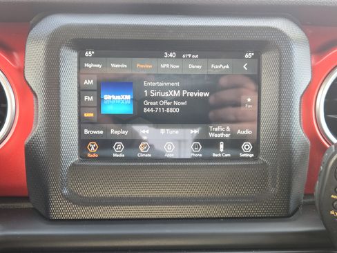 Used 2018 Jeep Wrangler Unlimited Rubicon image 19