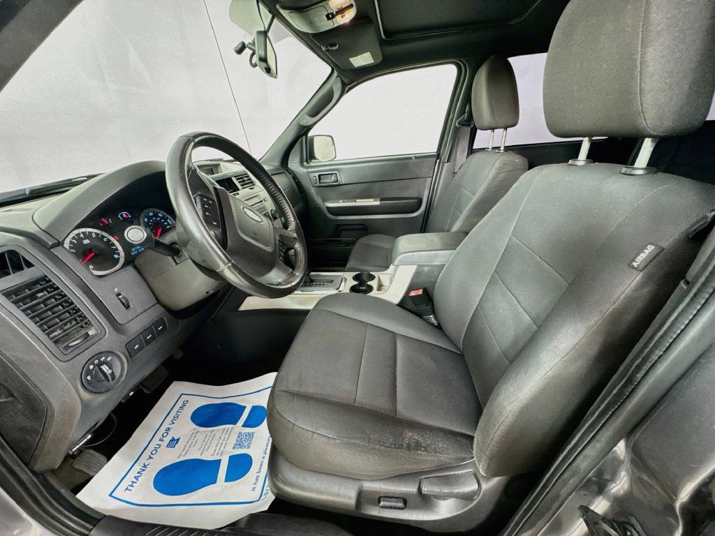 Used 2011 Ford Escape XLT w/ 201A Rapid Spec Order Code FWD image 23