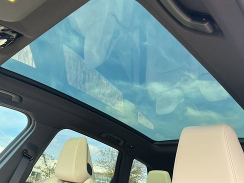 New 2026 BMW X3 xDrive30 w/ Premium Package image 13