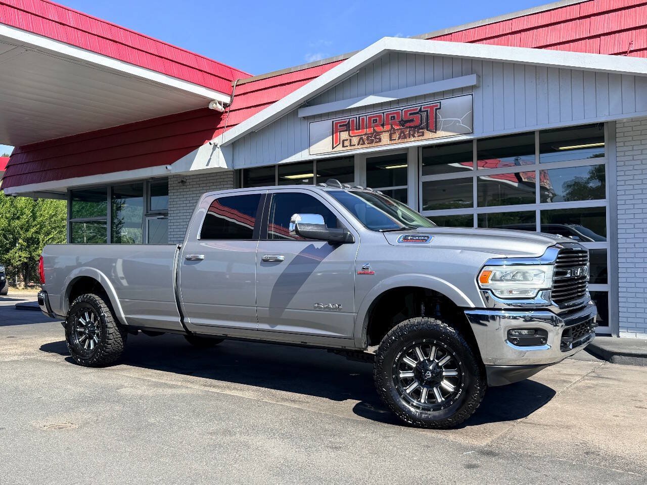 Used 2019 RAM 3500 Laramie AWD/4WD image 1