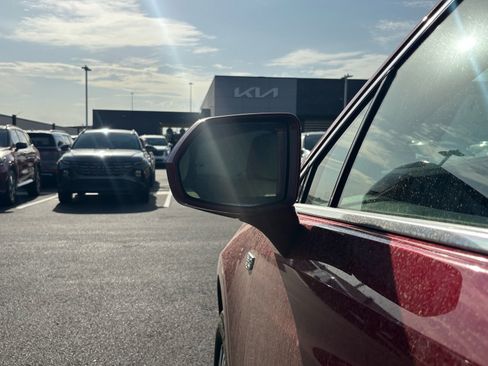 Used 2019 Cadillac XT5 Luxury AWD/4WD image 7