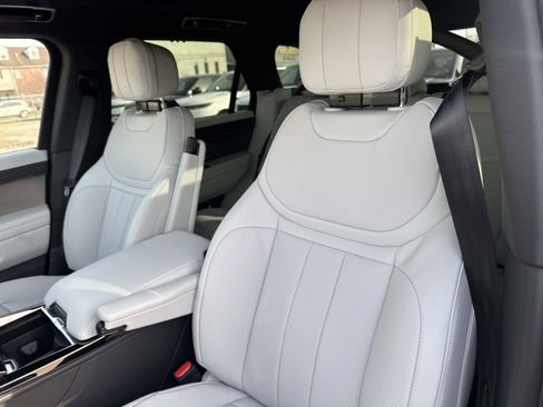New 2026 Land Rover Range Rover Sport SE image 10