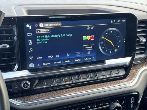 Used 2024 Chevrolet Silverado 1500 LT image 23