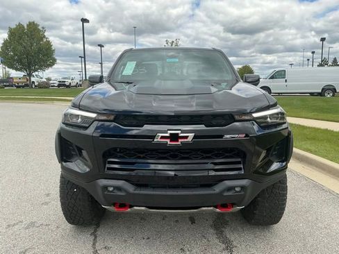 New 2026 Chevrolet Colorado ZR2 w/ Midnight Edition AWD/4WD image 8