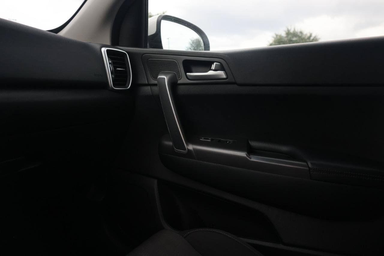 Used 2020 Kia Sportage LX FWD image 16